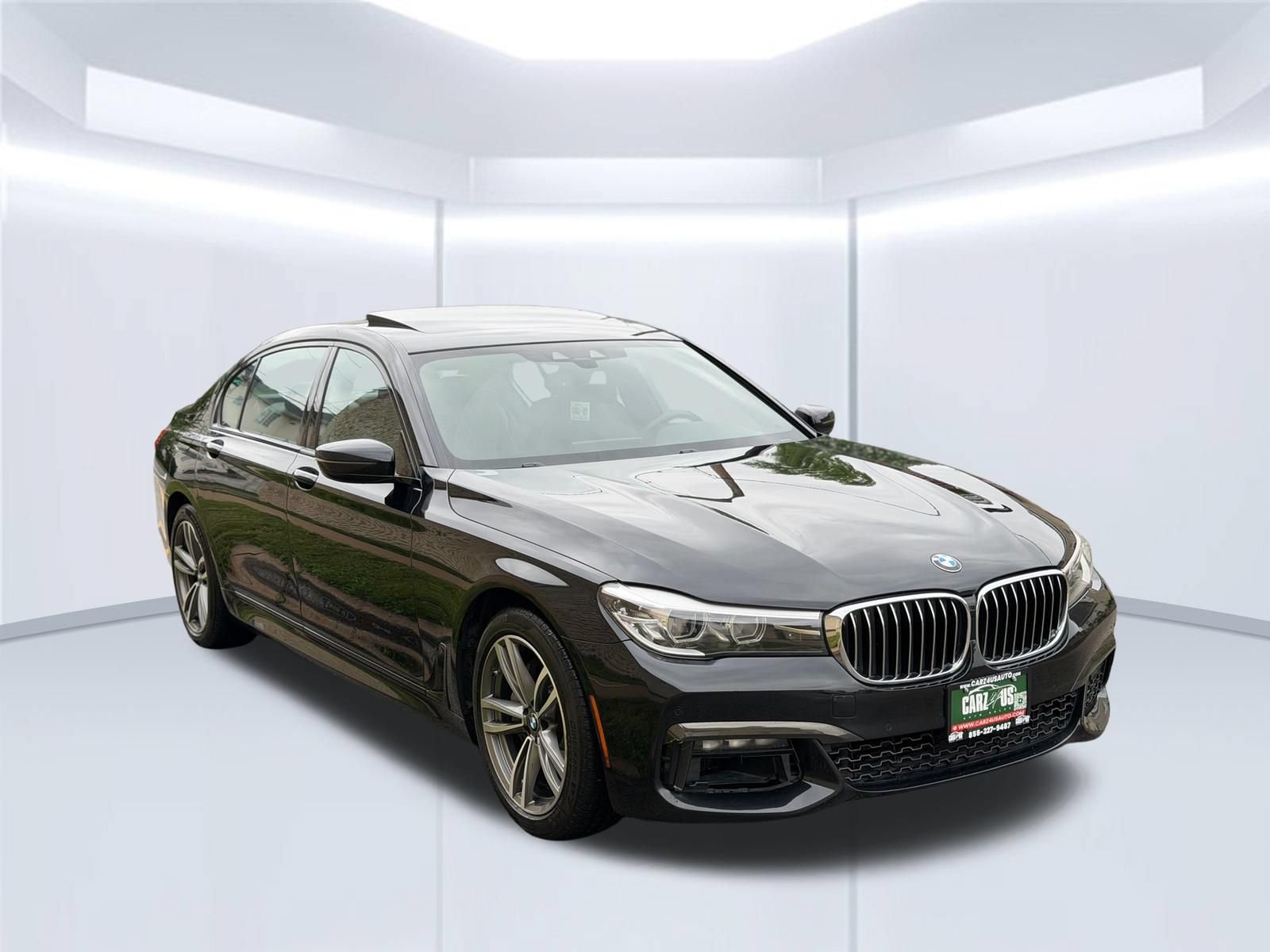 Used 2019 BMW 740i xDrive w/ M Sport Package AWD/4WD image 3