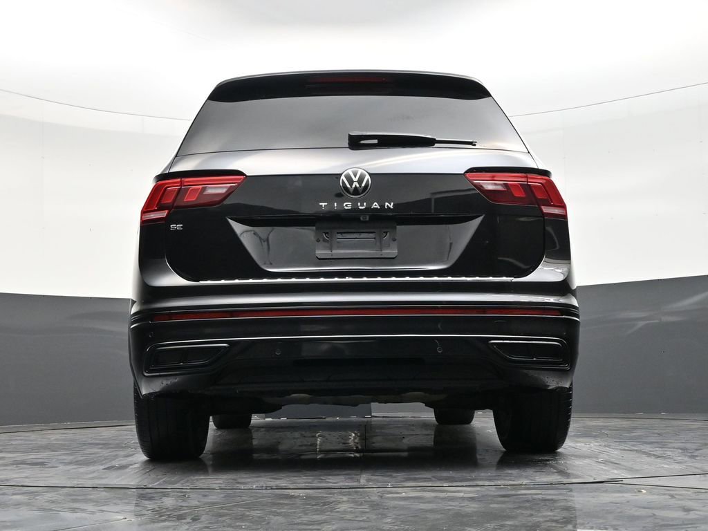 Used 2023 Volkswagen Tiguan SE R-Line image 23