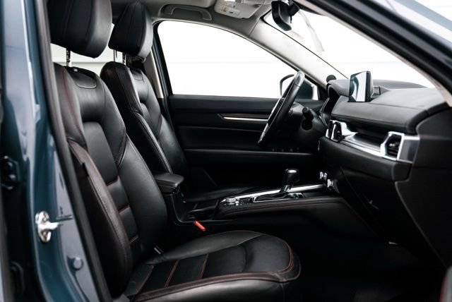 Used 2024 MAZDA CX-5 Carbon Edition image 13