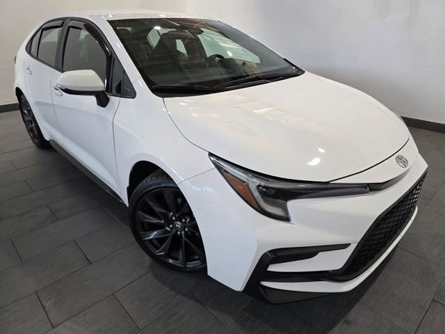 Used 2023 Toyota Corolla SE w/ Carpet Mat Package (TMS) image 7