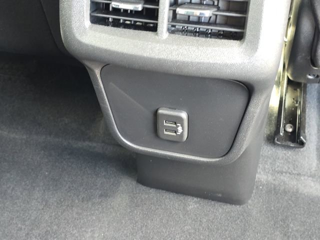 Used 2023 Chevrolet Equinox LS w/ LS Convenience Package FWD image 18