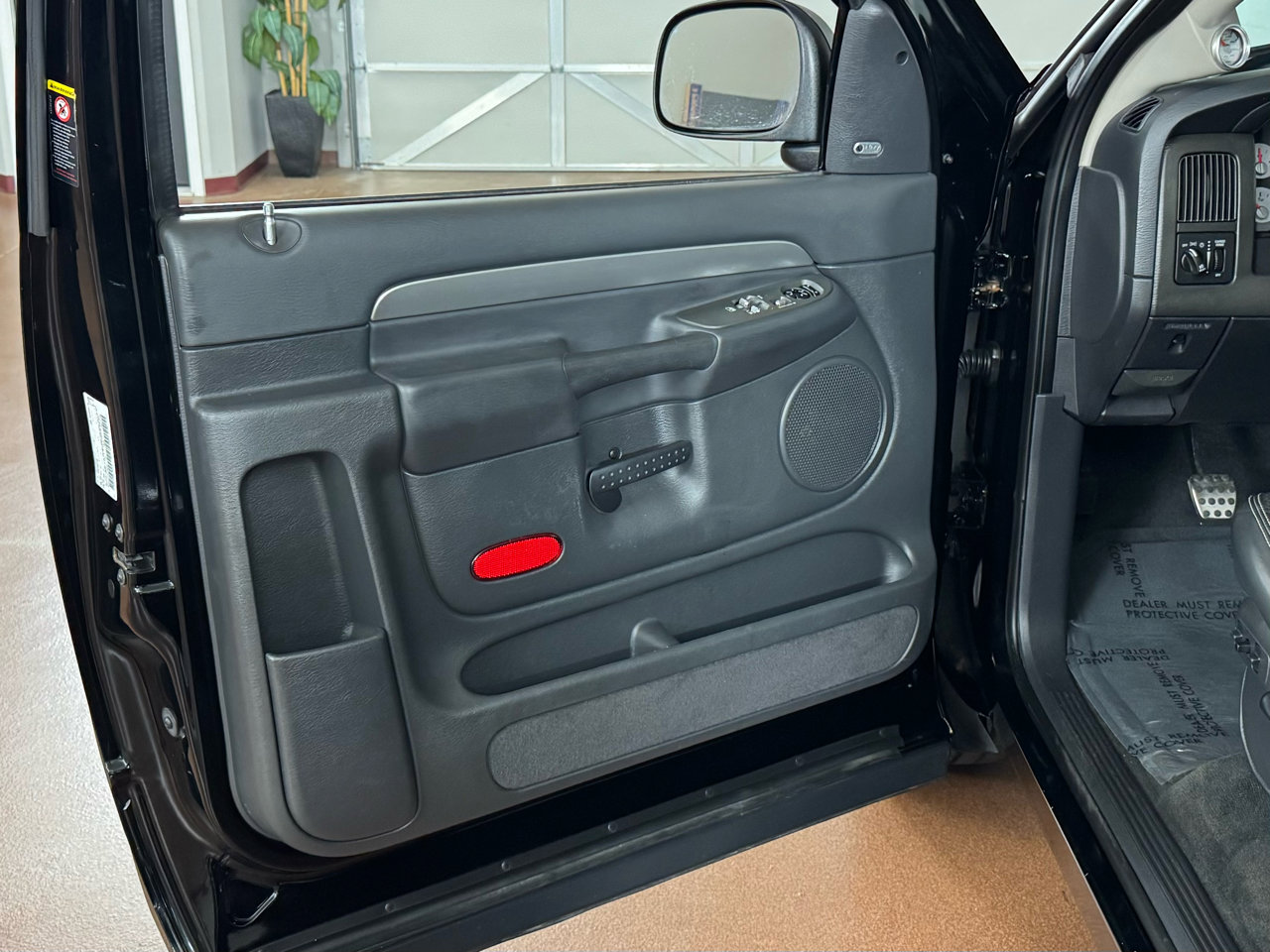 Used 2004 Dodge Ram 1500 Truck 2WD Regular Cab image 18