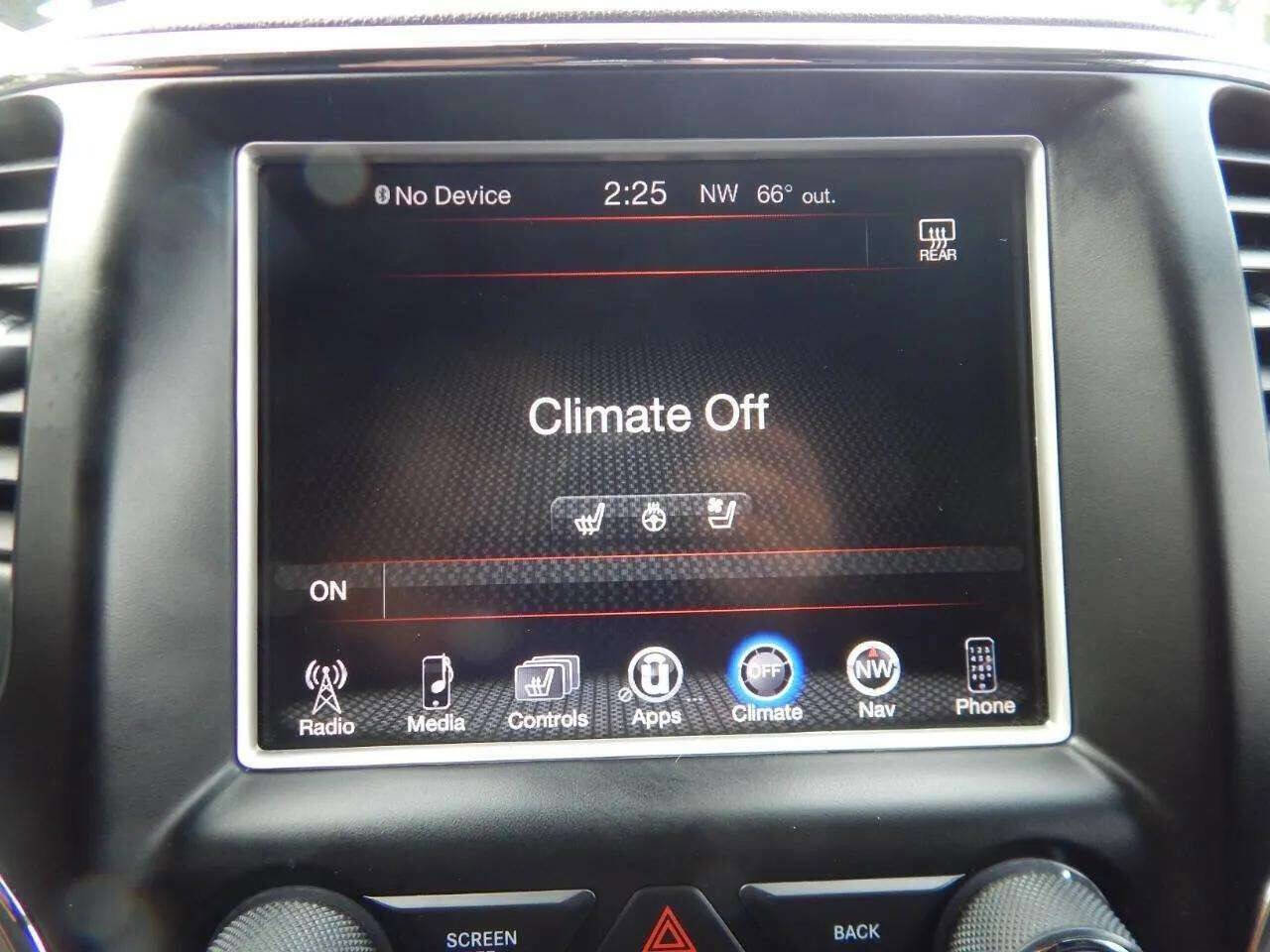 Used 2016 Jeep Grand Cherokee Overland w/ Advanced Technology Group image 37