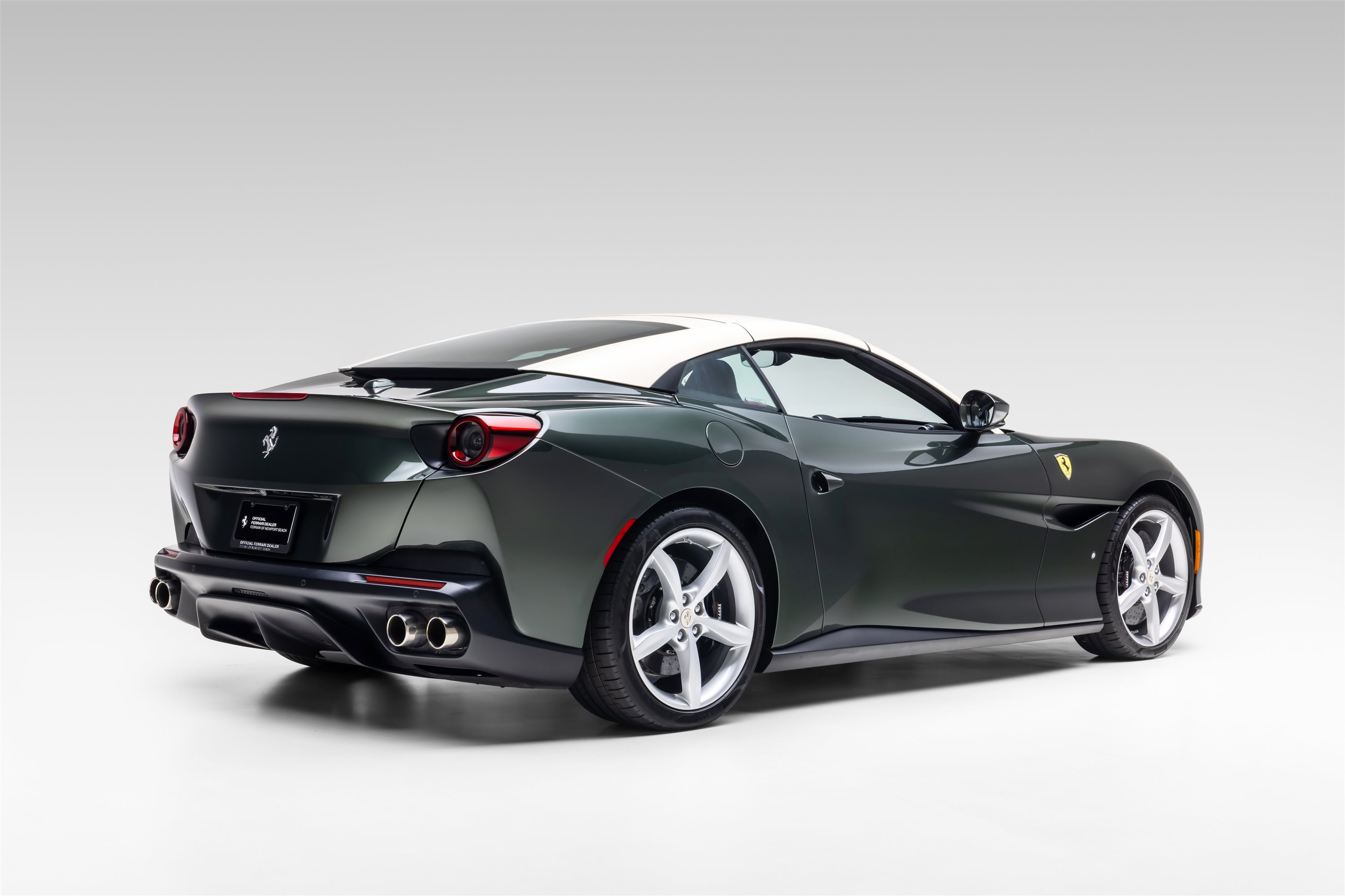Certified 2019 Ferrari Portofino RWD image 10