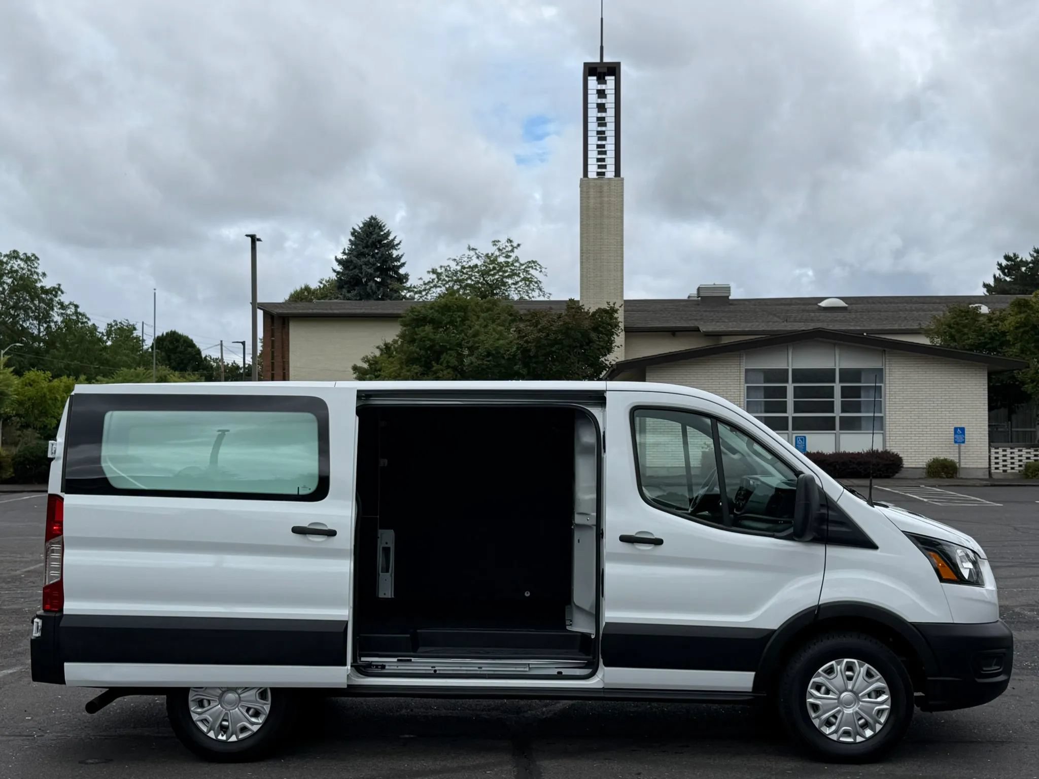 Used 2021 Ford Transit 150 Low Roof w/ Load Area Protection Package RWD image 23