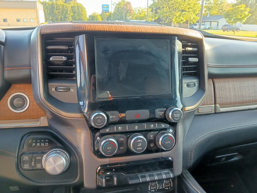 Used 2019 RAM 1500 Limited w/ Bed Utility Group AWD/4WD image 14