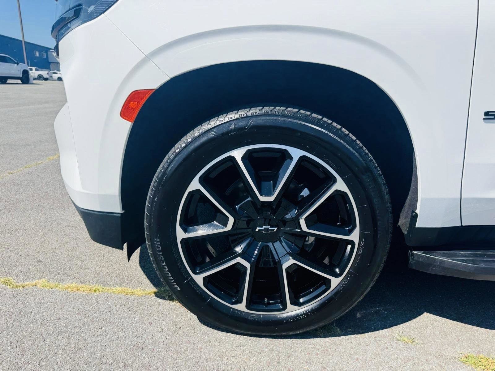 Used 2023 Chevrolet Suburban RST image 39