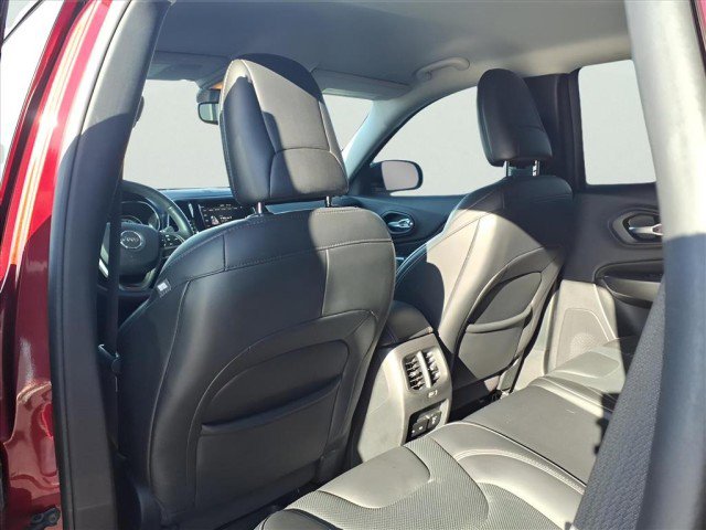 Used 2019 Jeep Cherokee Limited image 11