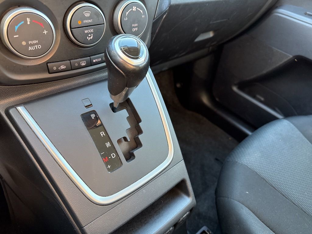 Used 2015 MAZDA MAZDA5 Touring image 26