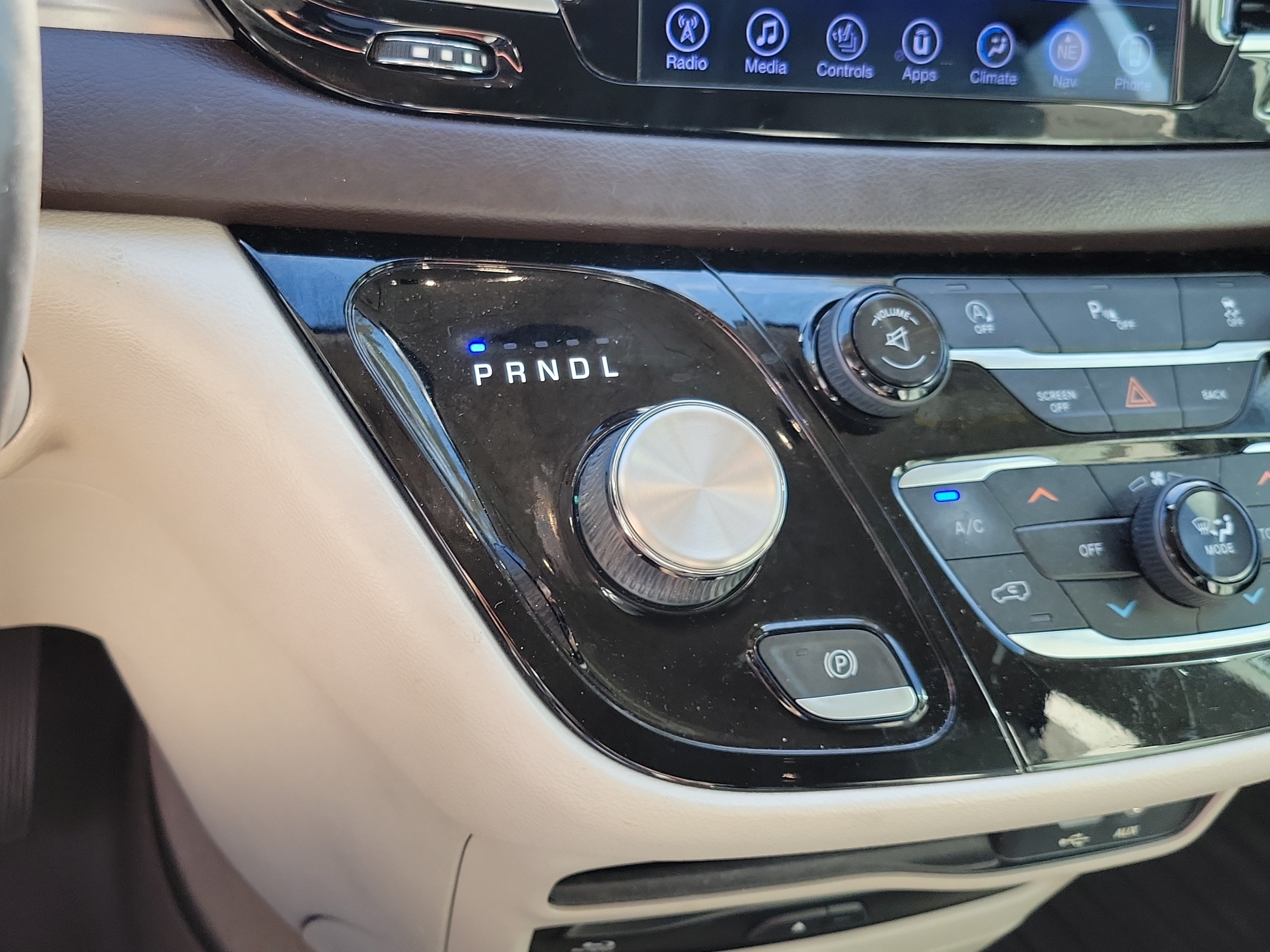 Used 2017 Chrysler Pacifica Touring-L Plus FWD image 20