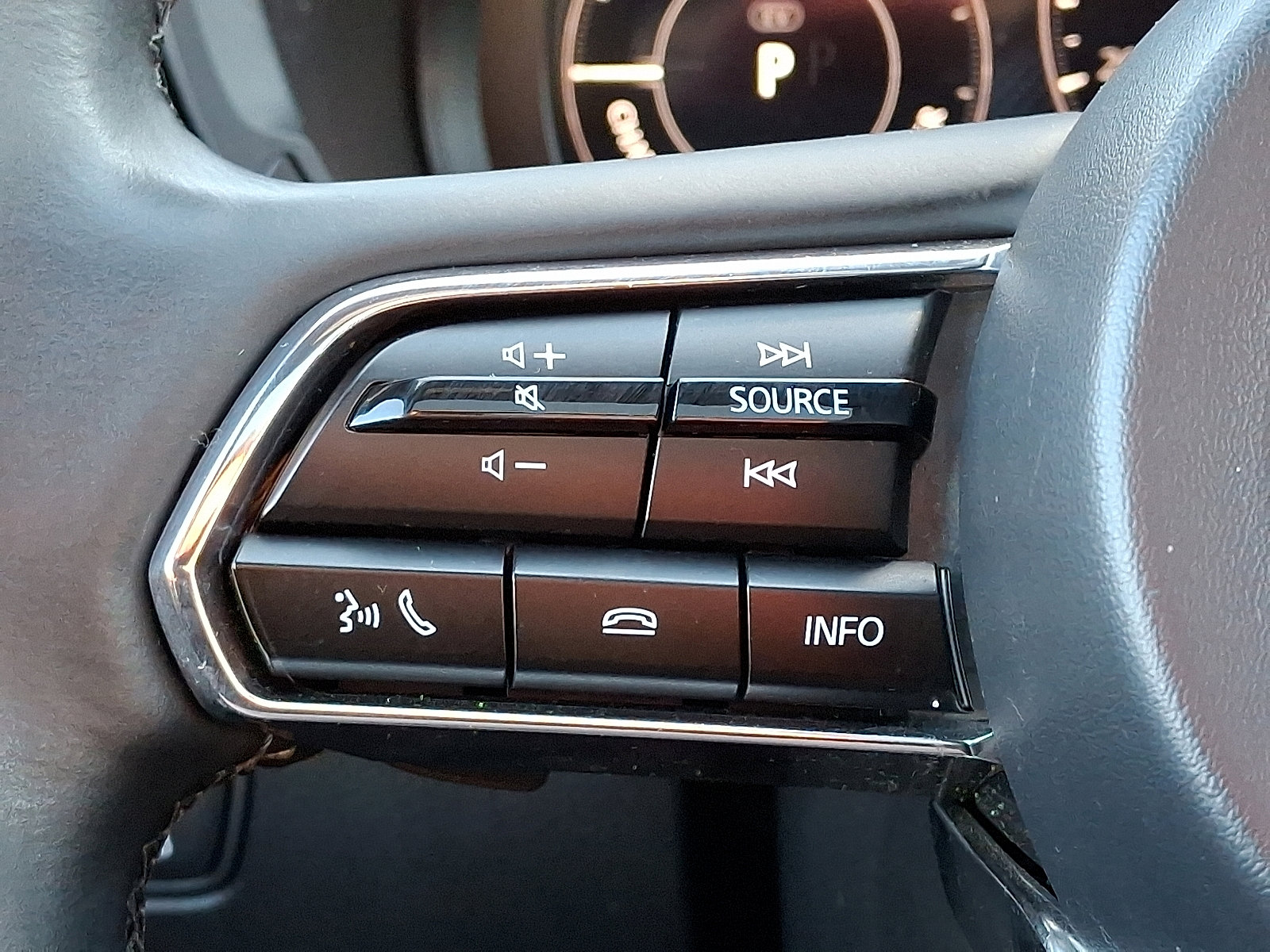 Certified 2024 MAZDA CX-90 Plug-In Hybrid w/ Premium Plus image 25