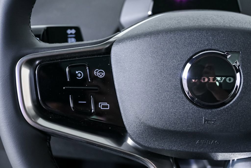 New 2026 Volvo EX30 Cross Country Ultra w/ Protection Package Premier image 9