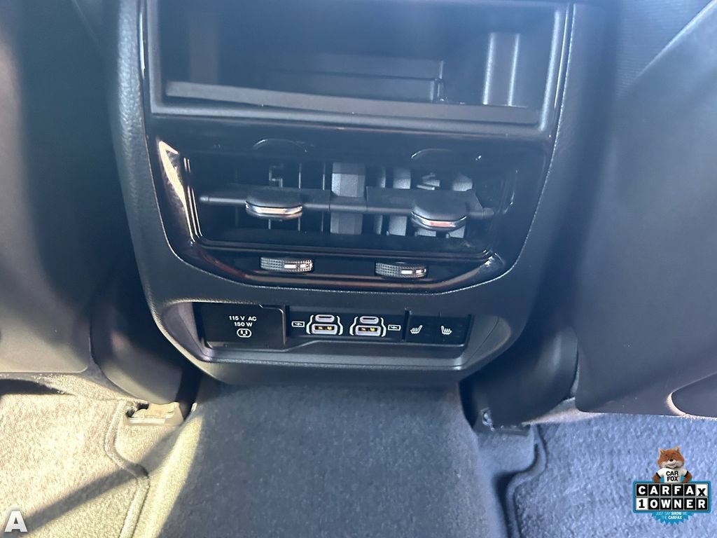 Certified 2023 Jeep Grand Cherokee Limited w/ Black Appearance Package AWD/4WD image 16
