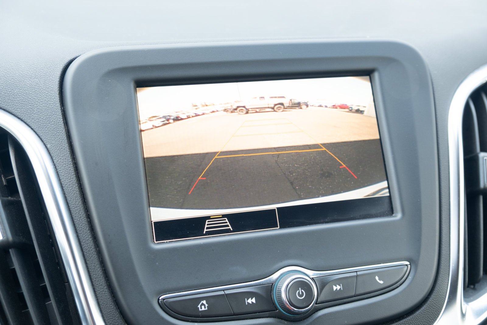 Used 2024 Chevrolet Equinox LT AWD/4WD image 4