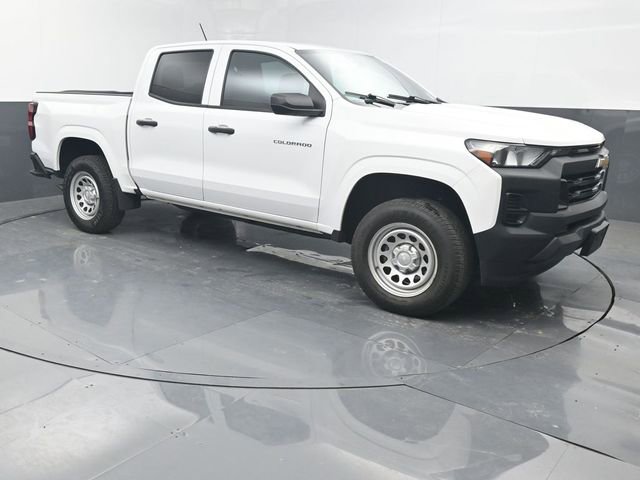 Used 2024 Chevrolet Colorado W/T RWD image 7