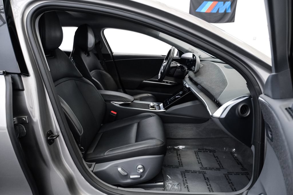 Used 2025 Lucid Air Touring AWD/4WD image 38