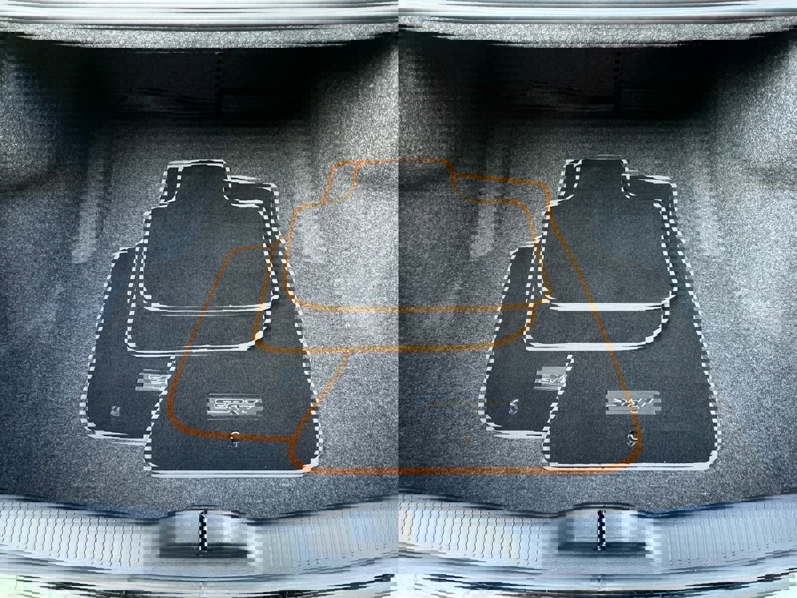 Used 2022 Dodge Charger SRT Hellcat w/ SRT Black Package image 25