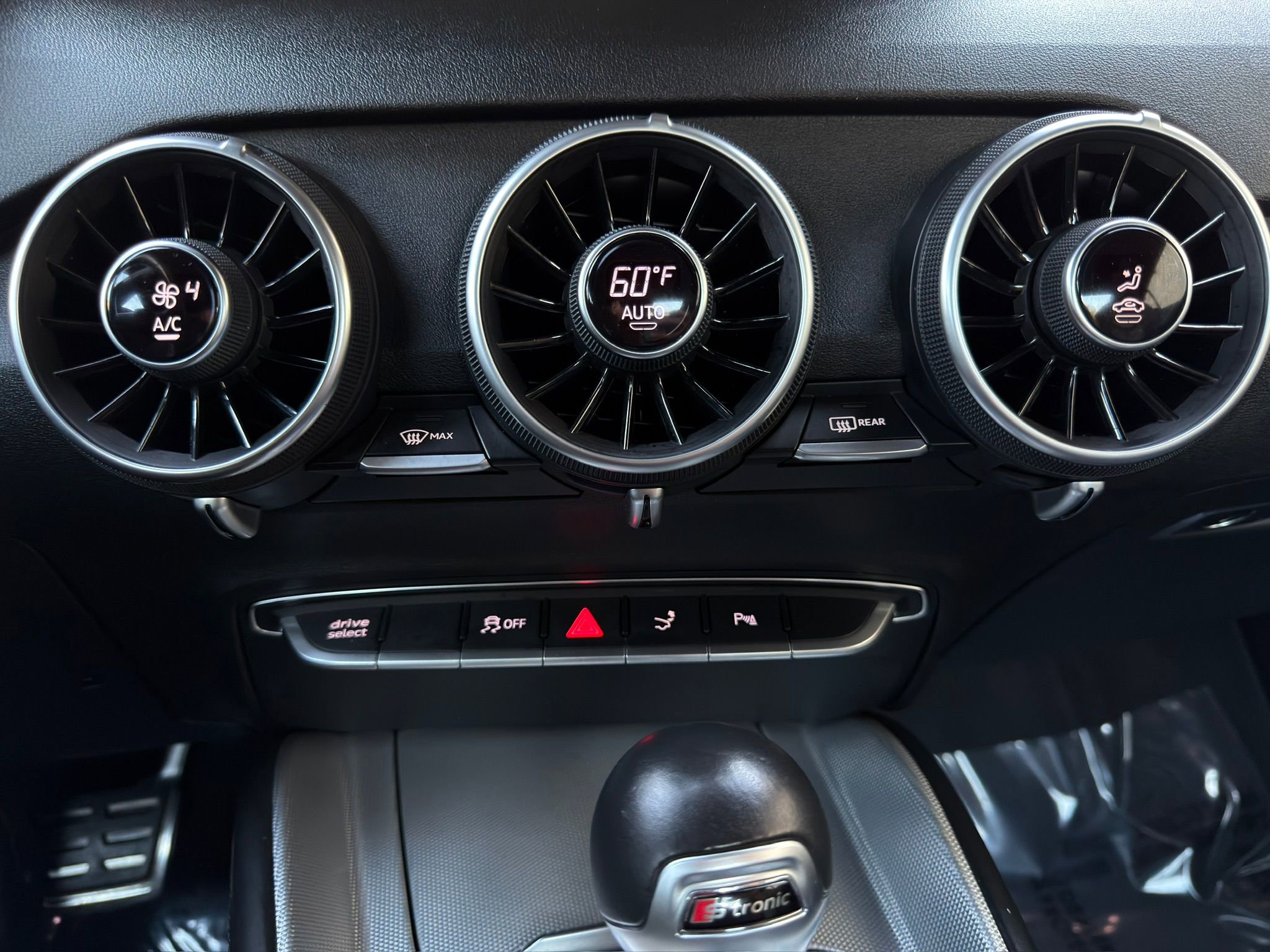 Used 2018 Audi TT 2.0T w/ Technology Package AWD/4WD image 31