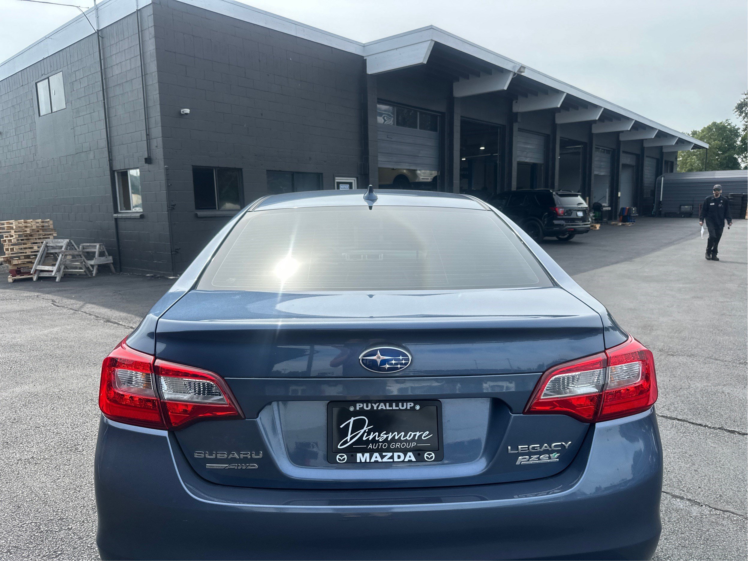 Used 2017 Subaru Legacy 2.5i Premium AWD/4WD image 25