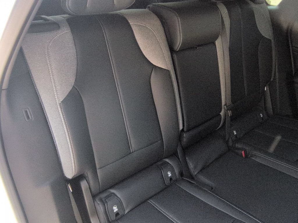 Certified 2024 Cadillac Lyriq Tech RWD image 30