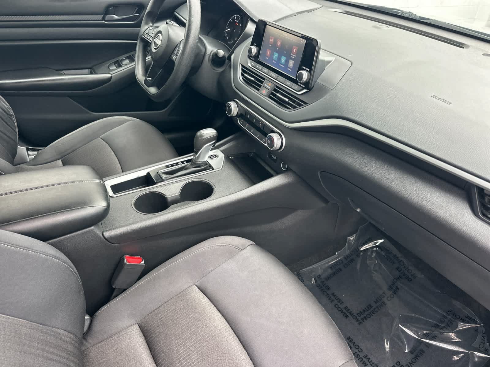 Used 2024 Nissan Altima 2.5 S FWD image 16