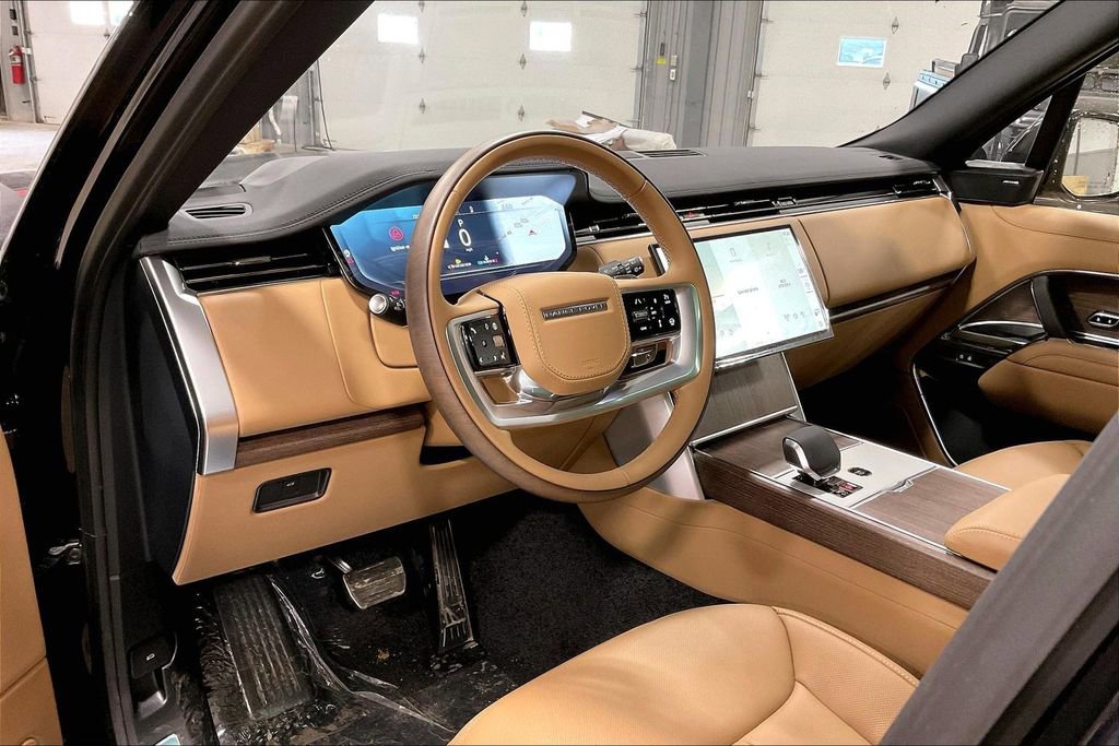 New 2026 Land Rover Range Rover SE image 7