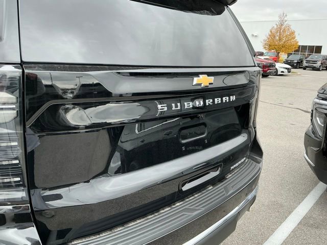New 2026 Chevrolet Suburban Premier image 6