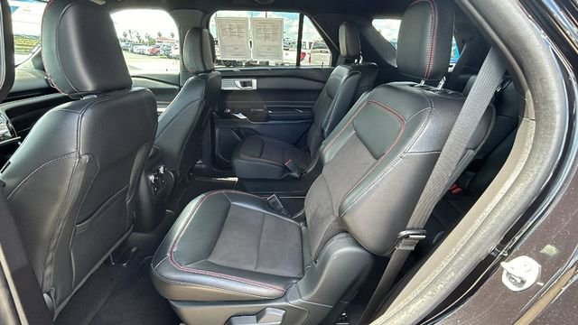 Certified 2023 Ford Explorer ST-Line w/ Class IV Trailer Tow Package RWD image 15