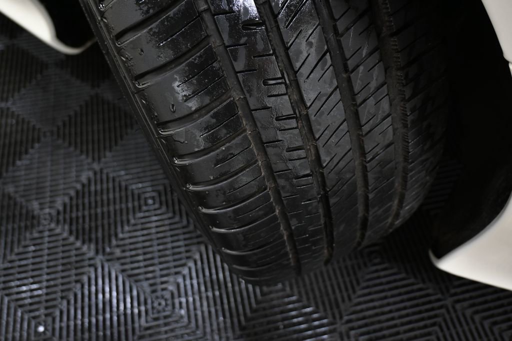 Used 2005 Mercedes-Benz SL 500 image 18