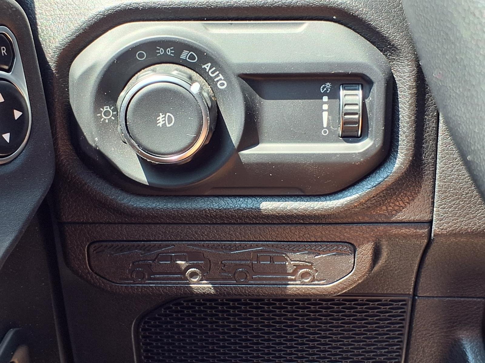 Used 2024 Jeep Wrangler Unlimited Sport AWD/4WD image 15