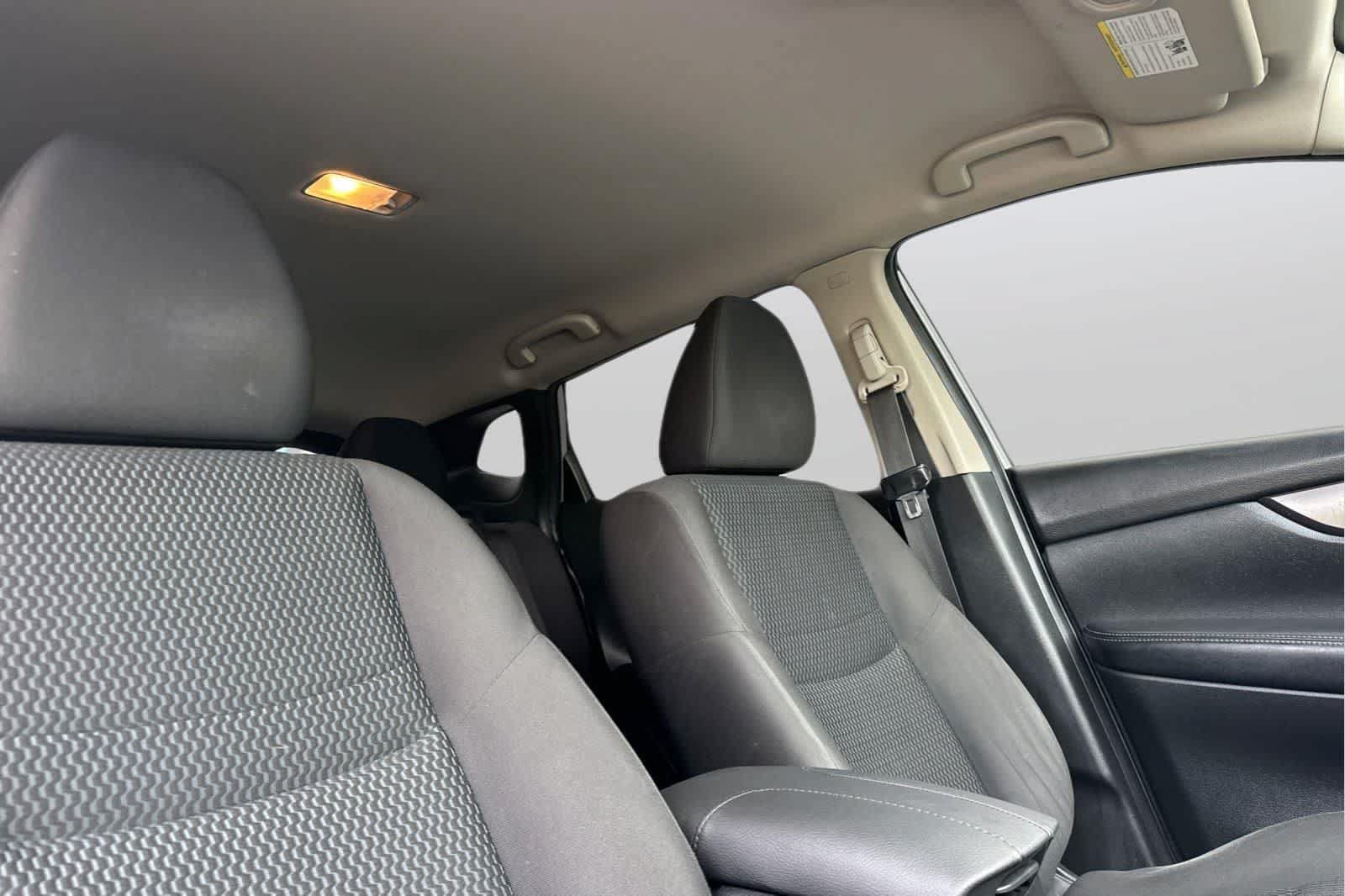 Used 2018 Nissan Rogue Sport S AWD/4WD image 18