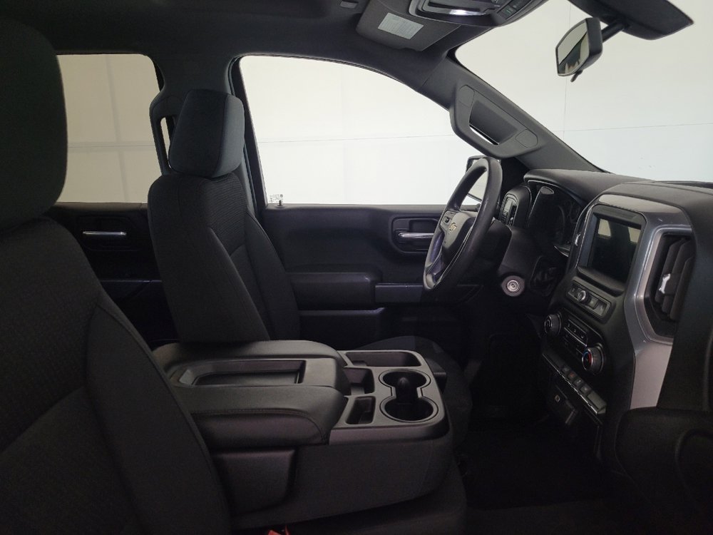 Used 2019 Chevrolet Silverado 1500 Custom w/ Custom Convenience Package RWD image 21