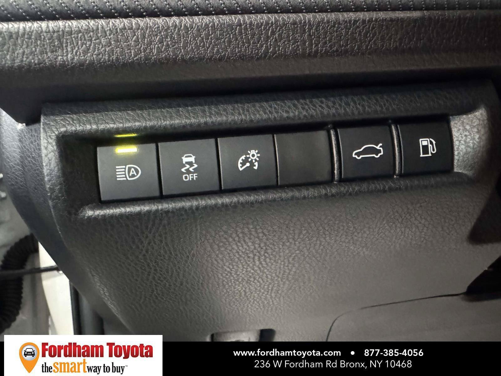 Used 2025 Toyota Camry SE FWD image 20