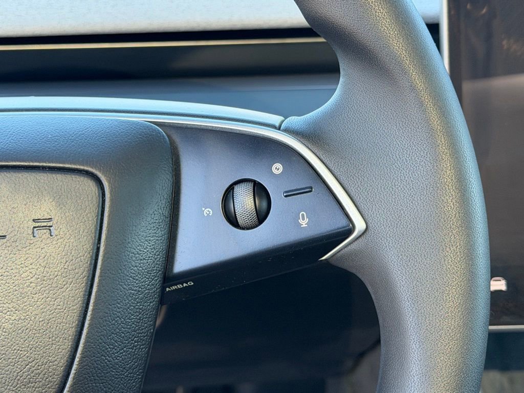 Used 2026 Tesla Model Y Long Range image 23