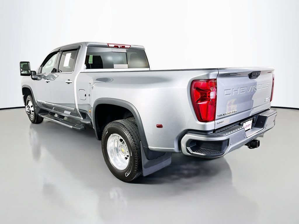 Used 2025 Chevrolet Silverado 3500 High Country w/ High Country Premium Package AWD/4WD image 9
