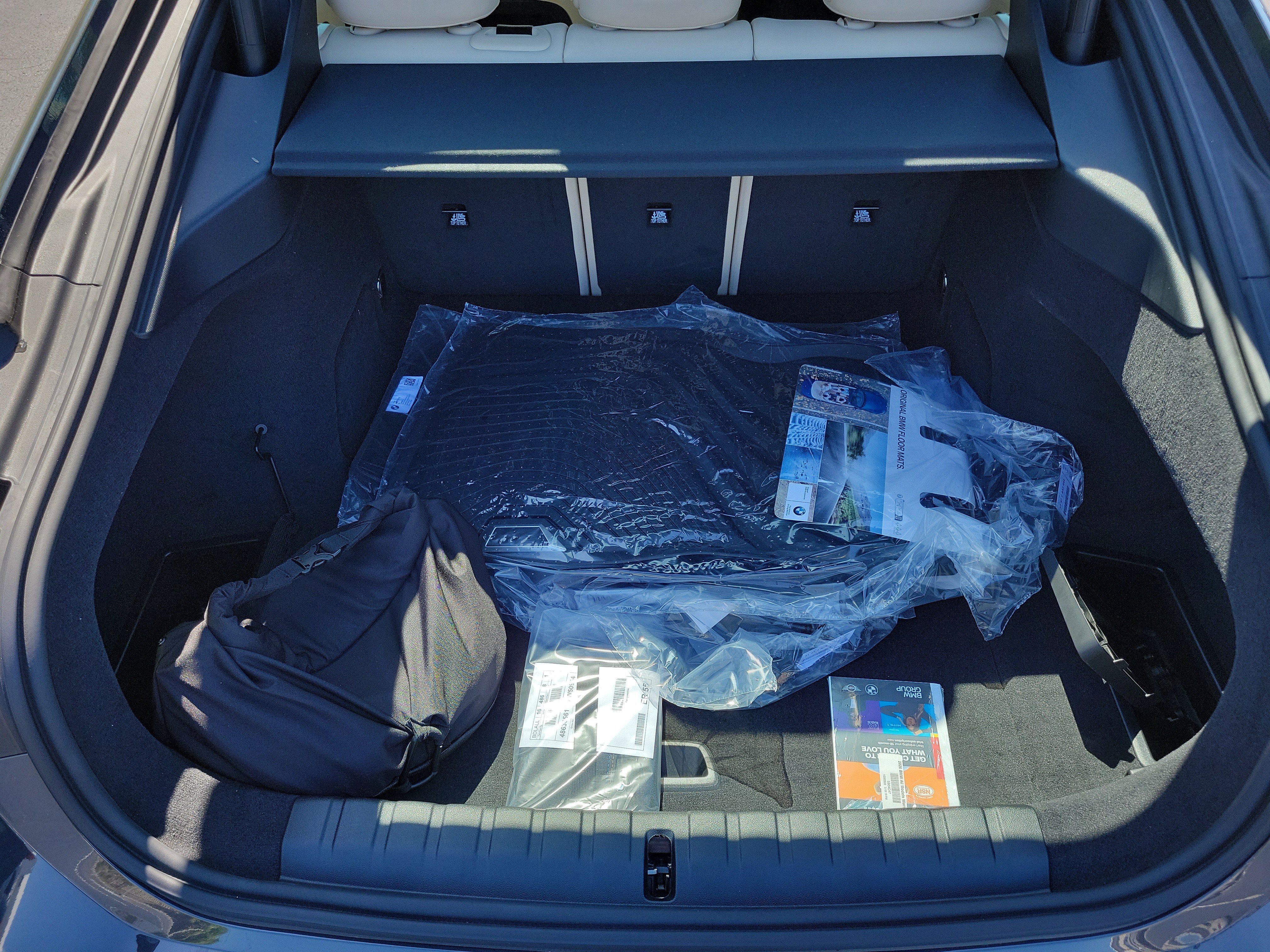 New 2026 BMW i4 eDrive40 w/ Premium Package RWD image 6
