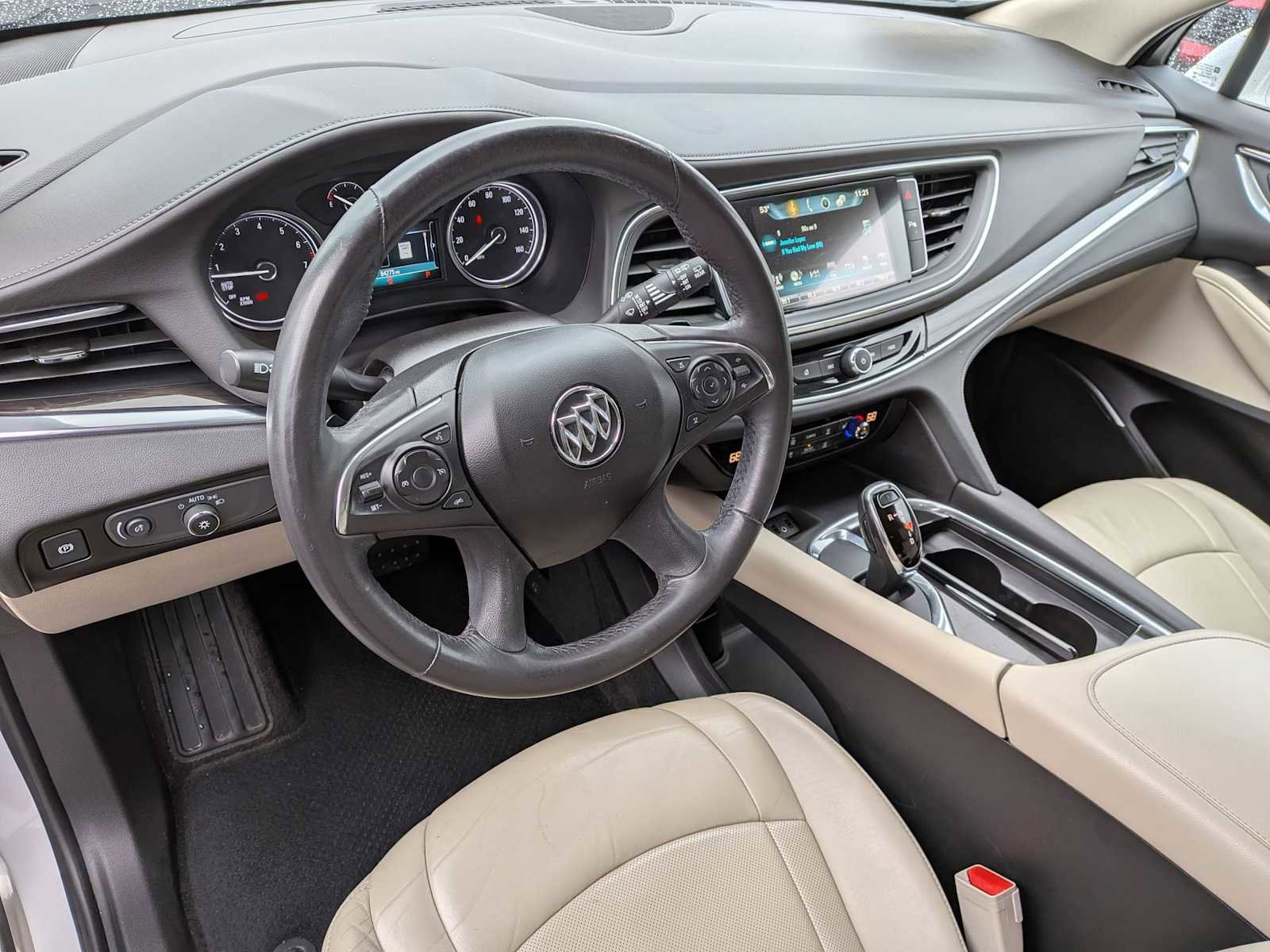 Used 2018 Buick Enclave Essence w/ Trailering Package AWD/4WD image 2