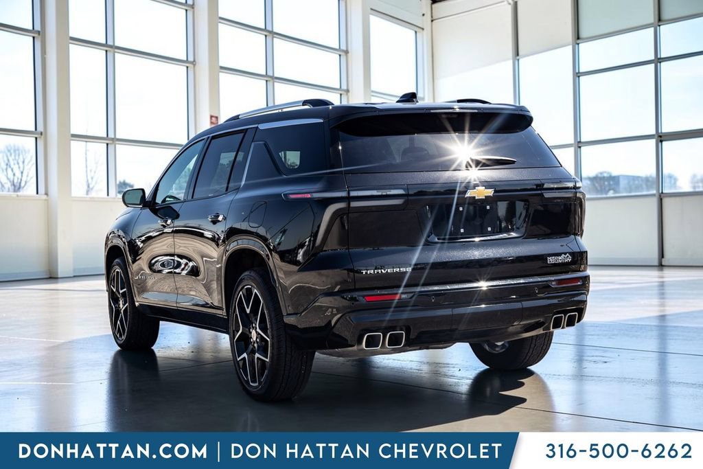 Used 2025 Chevrolet Traverse High Country w/ LPO, Floor Liner Package FWD image 22