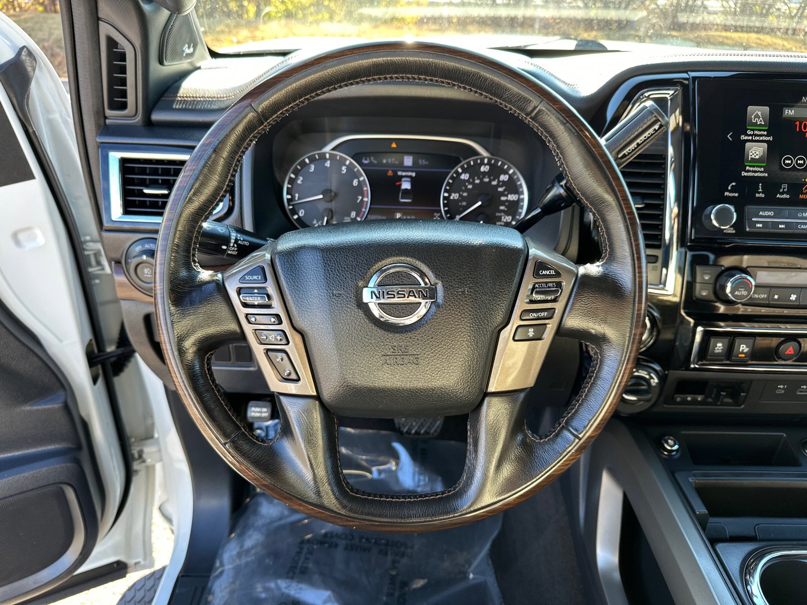 Certified 2021 Nissan Titan Platinum Reserve w/ Moonroof Package image 23