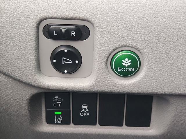 Used 2020 Honda Pilot LX image 16