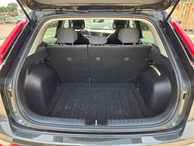 Used 2025 Kia Niro LX FWD image 7