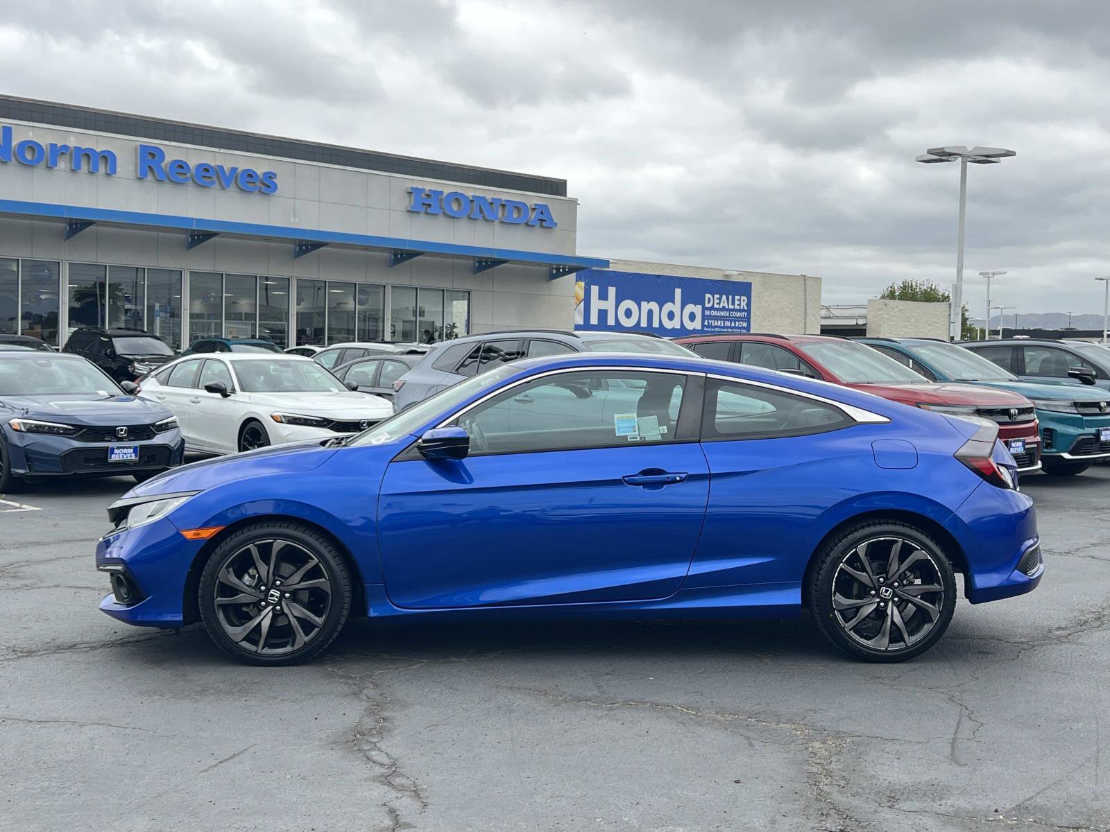 Used 2019 Honda Civic Sport image 2
