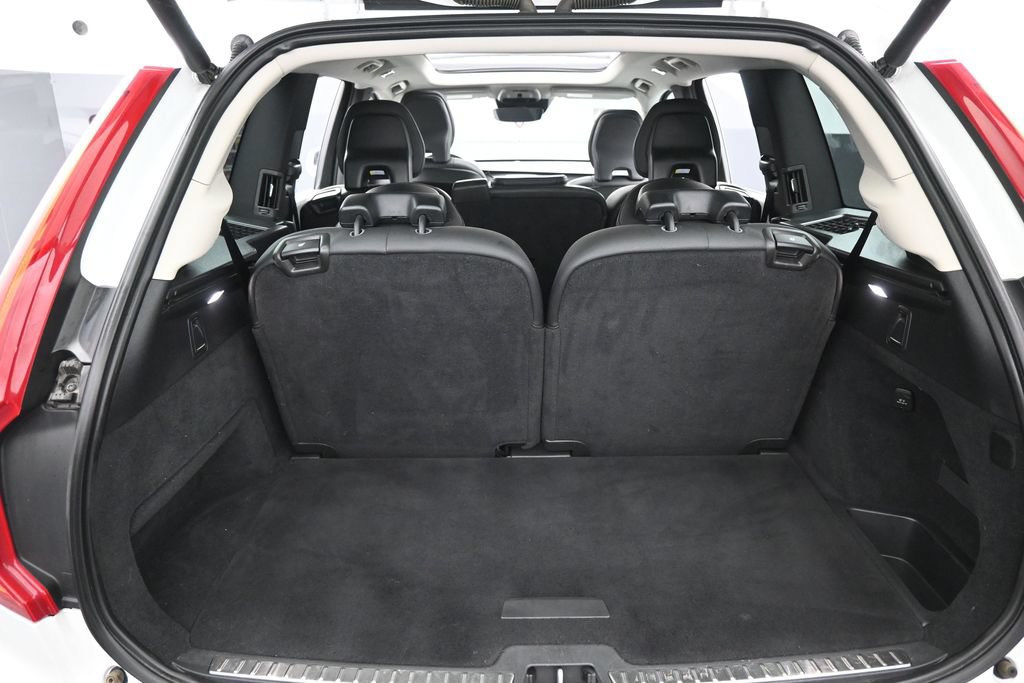 Used 2019 Volvo XC90 T6 Momentum AWD/4WD image 32