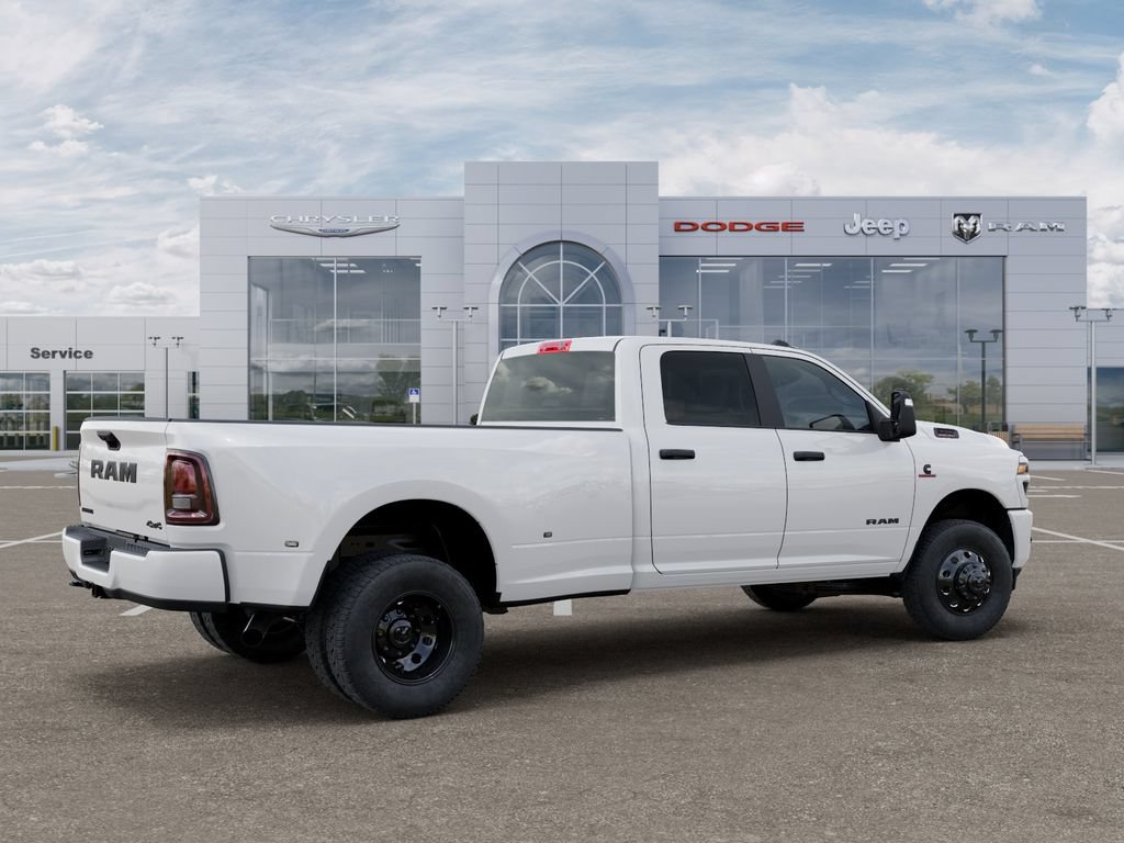 New 2026 RAM 3500 Big Horn AWD/4WD image 4
