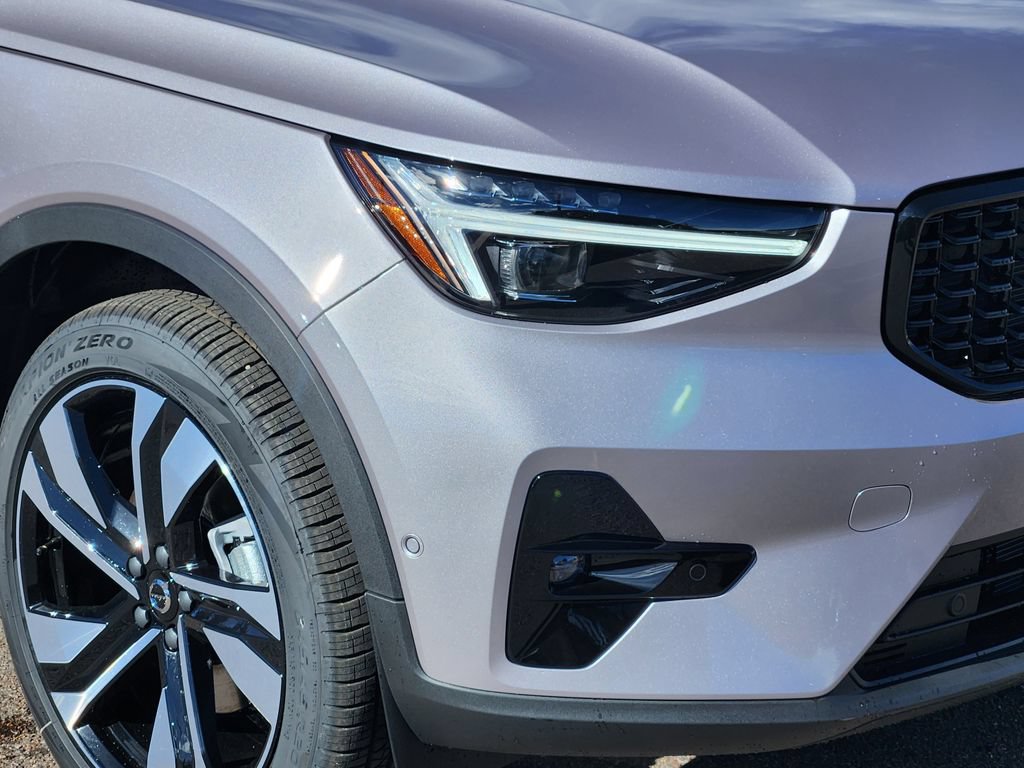 New 2026 Volvo XC40 B5 Plus w/ Protection Package Premier AWD/4WD image 28