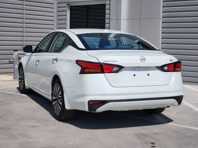 Used 2024 Nissan Altima 2.5 SV FWD image 6