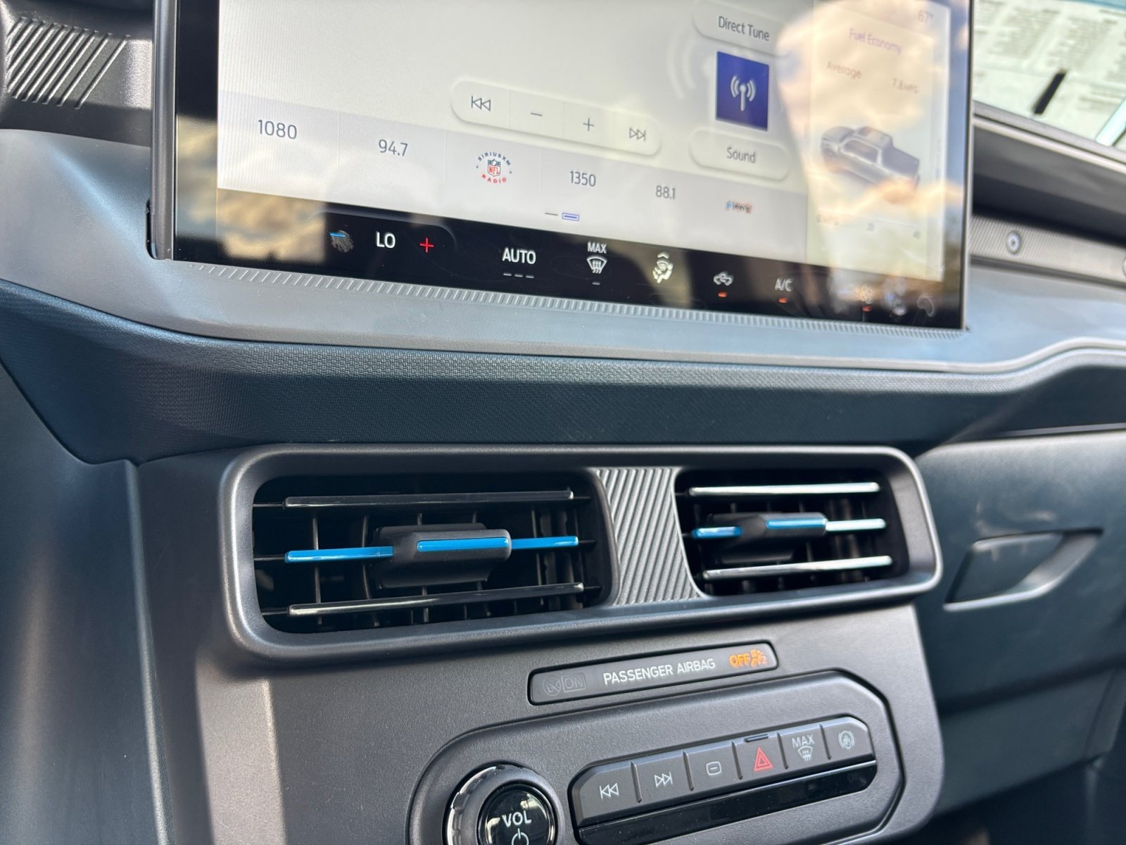 New 2025 Ford Maverick Lobo AWD/4WD image 32