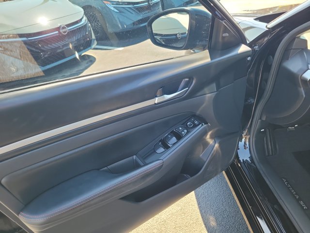 Certified 2025 Nissan Altima 2.5 SR FWD image 19