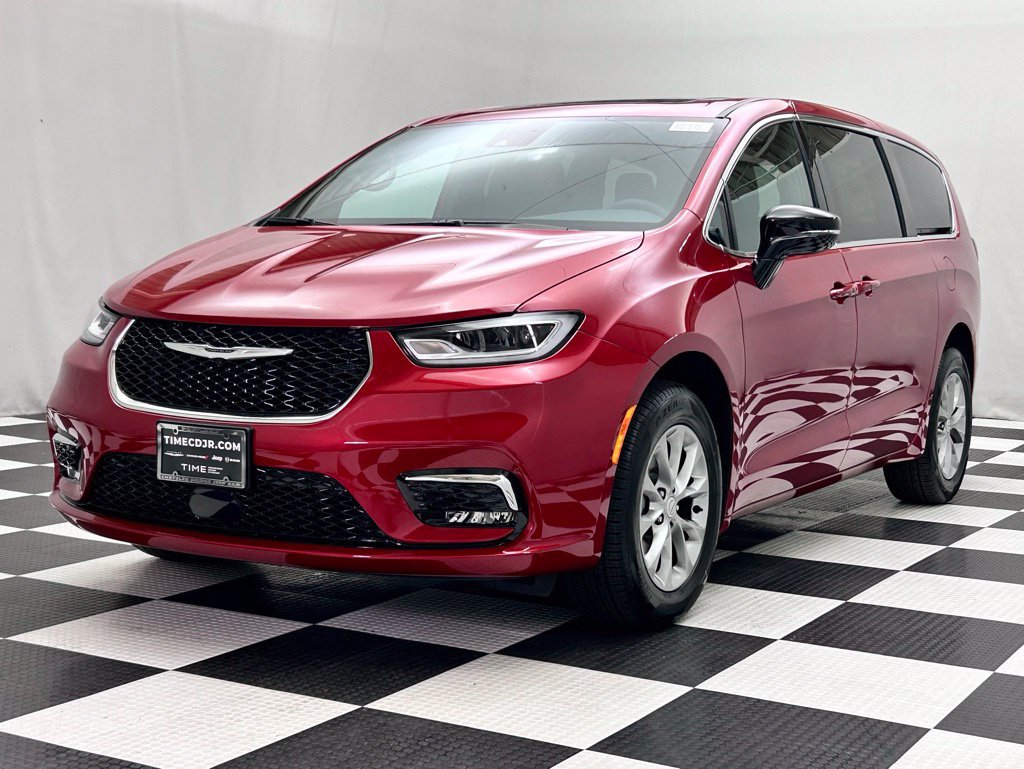 New 2026 Chrysler Pacifica Select AWD/4WD image 4
