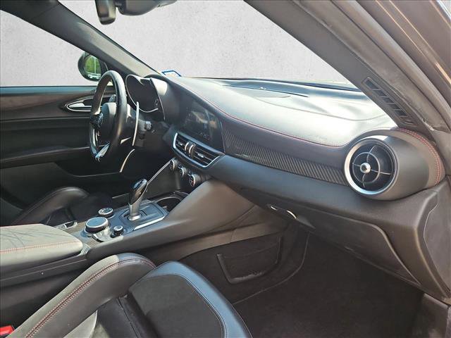 Used 2019 Alfa Romeo Giulia Quadrifoglio w/ Driver Assist Dynamic Package image 20